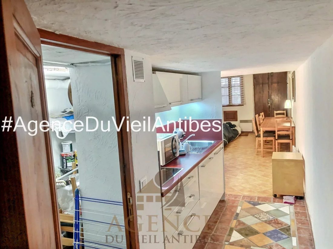 House in Vieille Ville, Antibes, France 1 - 12504734