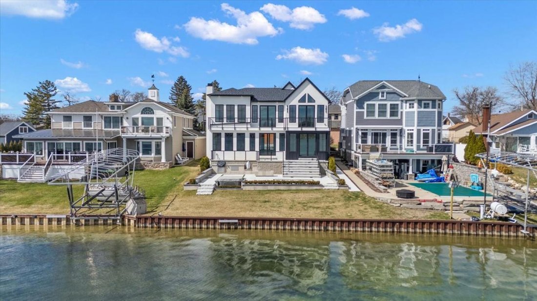 House in Fenton, Michigan, United States 2 - 17562766