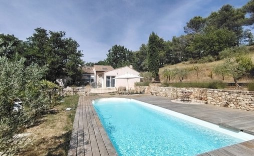 House in Grambois, Provence-Alpes-Côte d'Azur, France 1