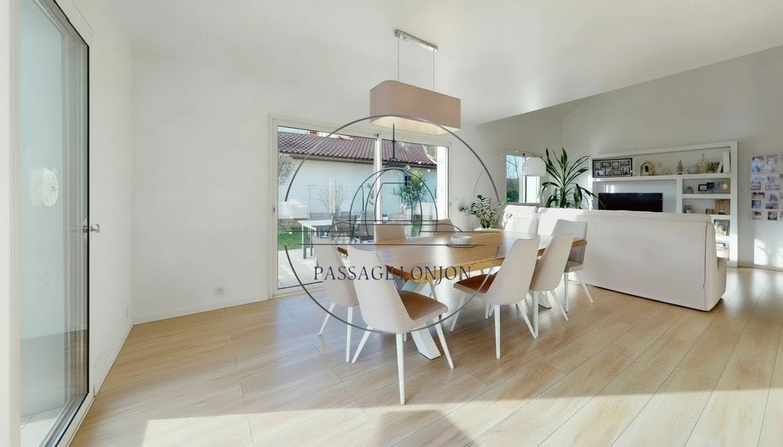 Villa in Bassussarry, Nouvelle-Aquitaine, France 3 - 17512796