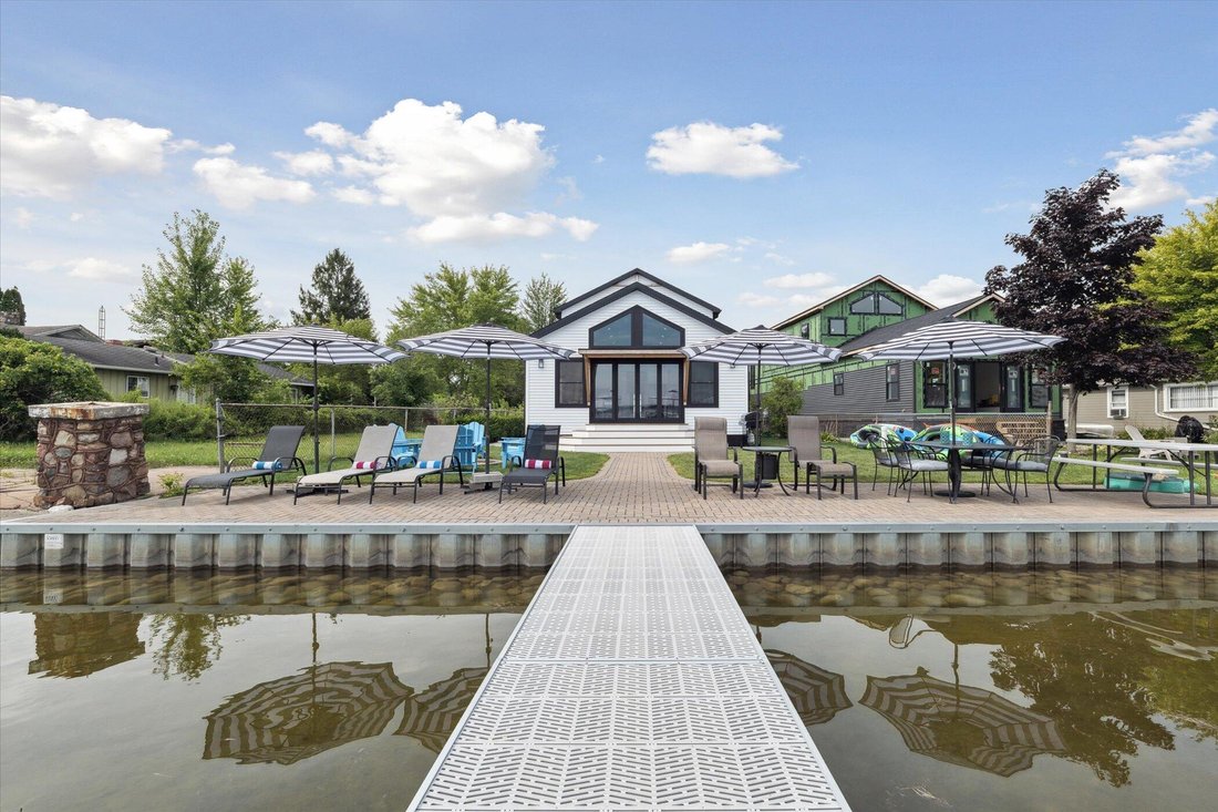 House in Township of Hamburg, Michigan, United States 1 - 17560146
