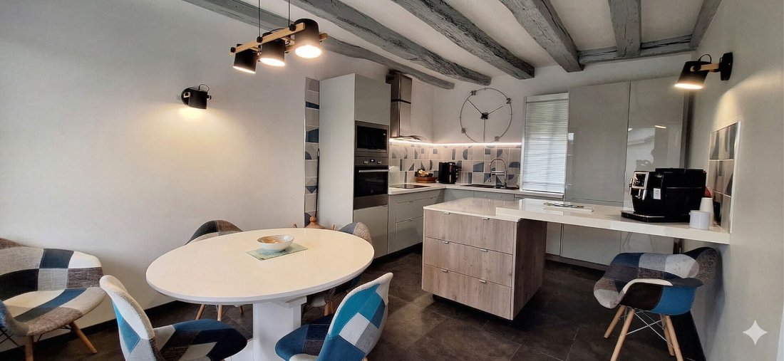 Villa in Pernay, Centre-Val de Loire, France 4 - 17556644