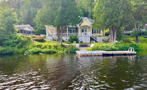 House in Saint-Jean-de-Matha, Quebec, Canada 1