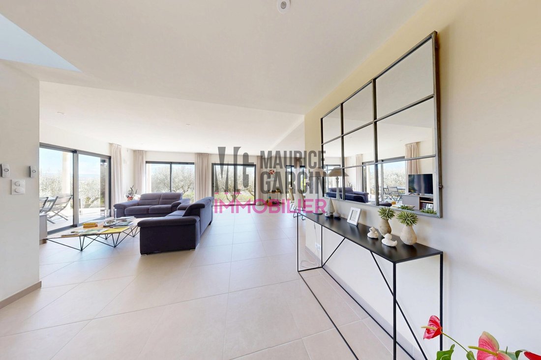 House in Beaumes-de-Venise, Provence-Alpes-Côte d'Azur, France 4 - 17072490