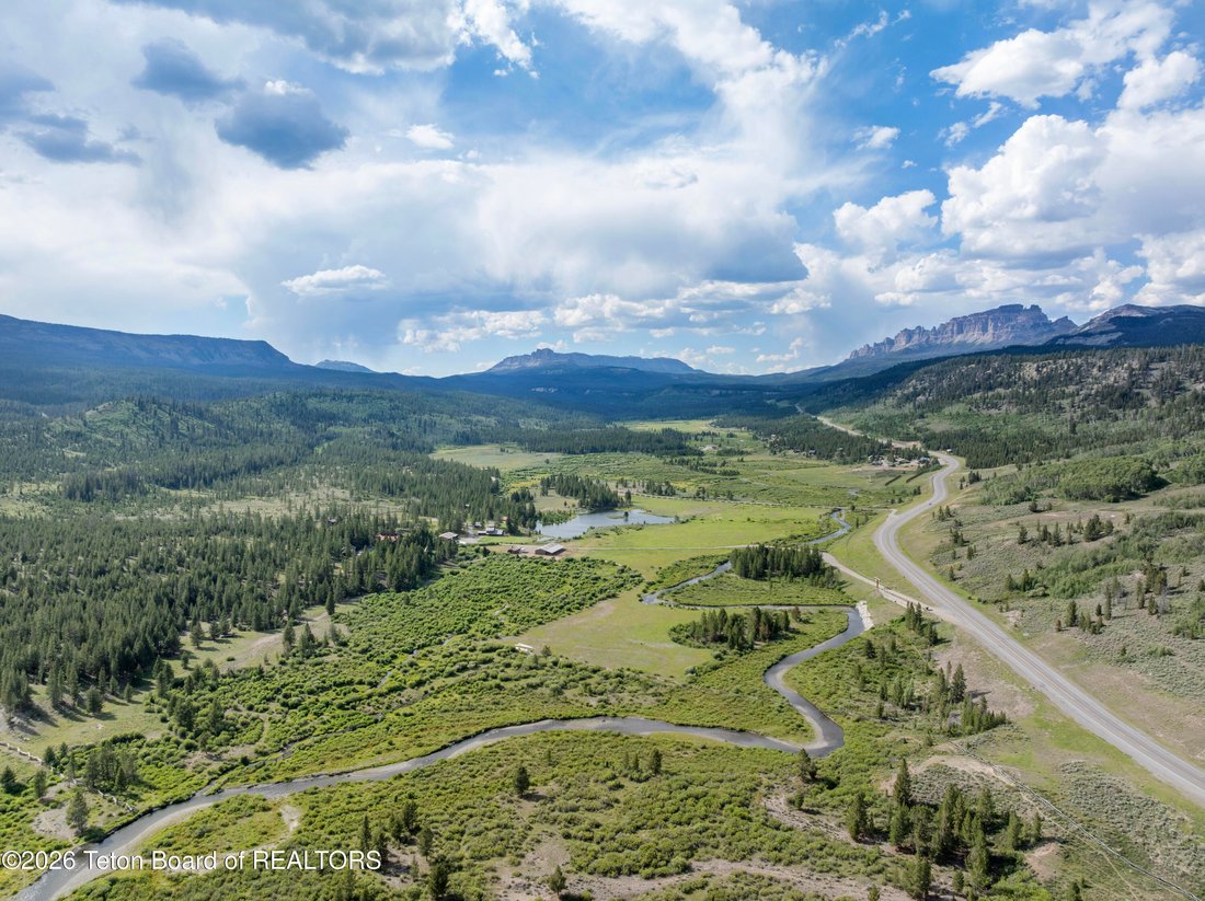 Land in Dubois, Wyoming, United States 5 - 17560786