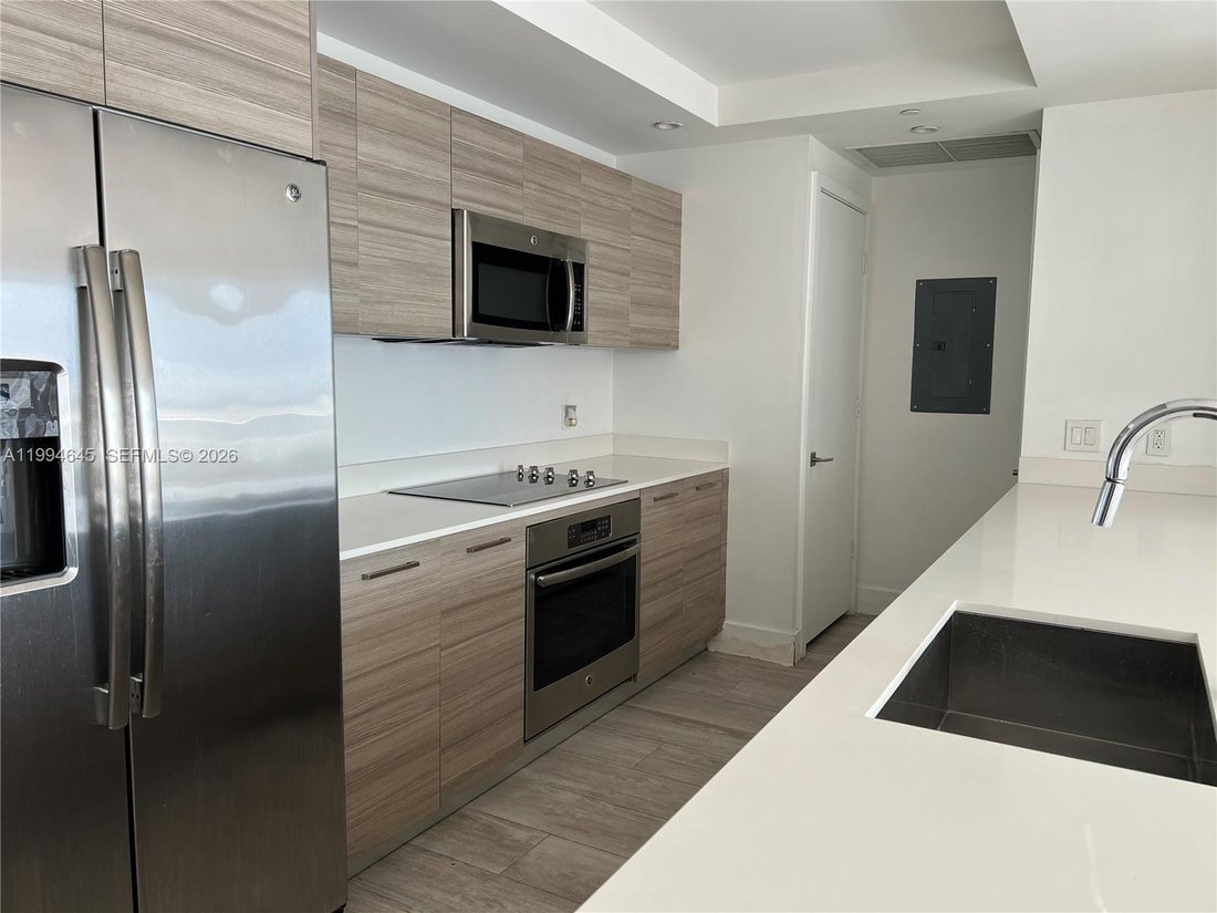 Condo in Miami, Florida, United States 1 - 17559677
