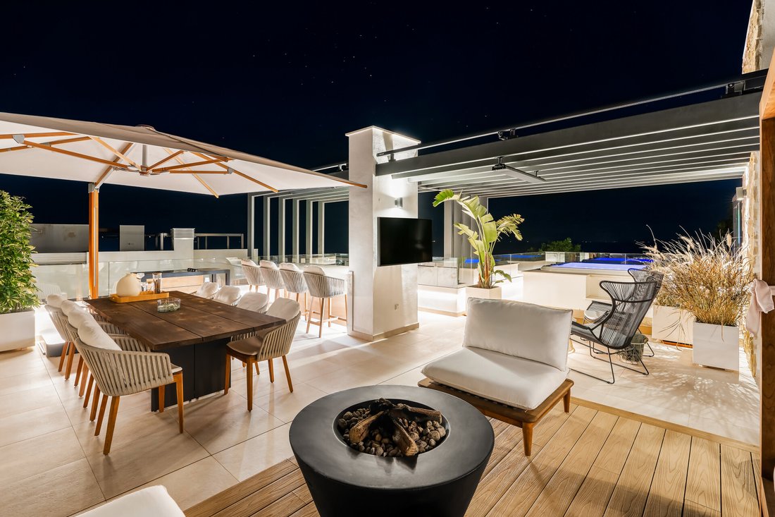 Villa in Sierra Blanca, Marbella, Spain 4 - 17568633