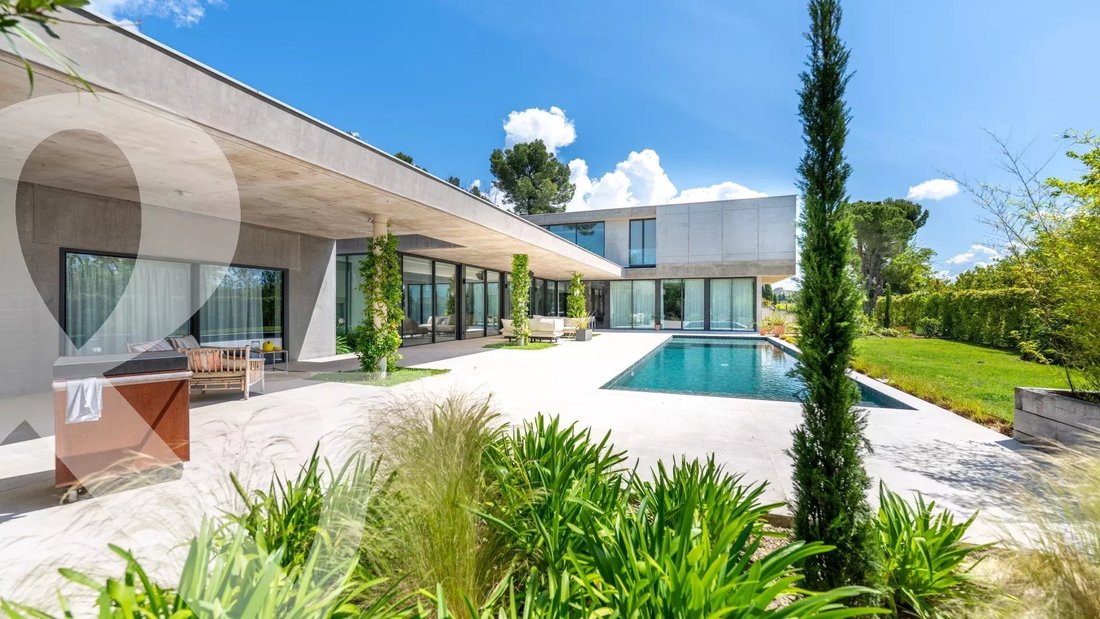 House in Maussane-les-Alpilles, Provence-Alpes-Côte d'Azur, France 2 - 17564569