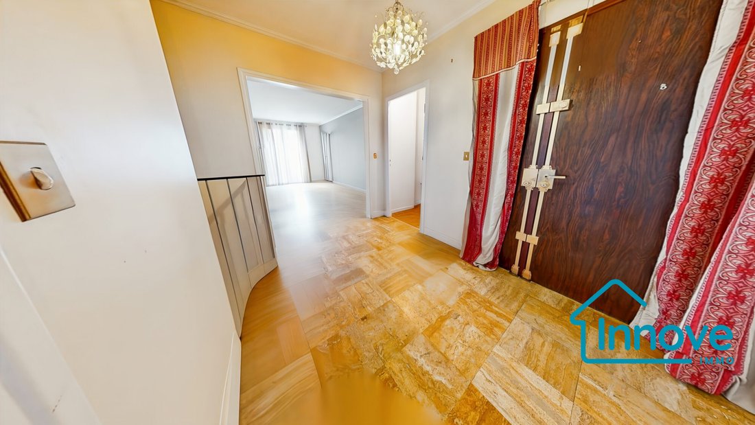 Apartment in Domaine National du Château, Versailles, France 4 - 17566848