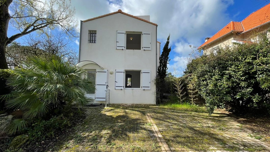House in Saint-Georges-de-Didonne, Nouvelle-Aquitaine, France 2 - 17557864