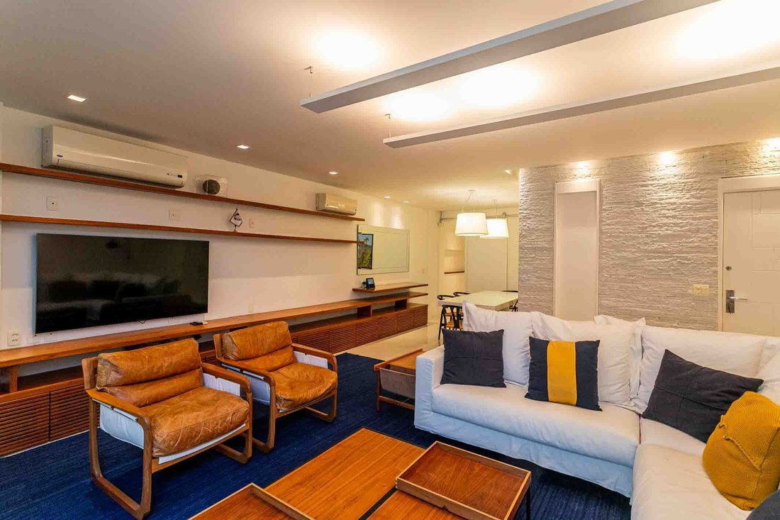 Apartment in Rio de Janeiro, State of Rio de Janeiro, Brazil 1 - 17560640