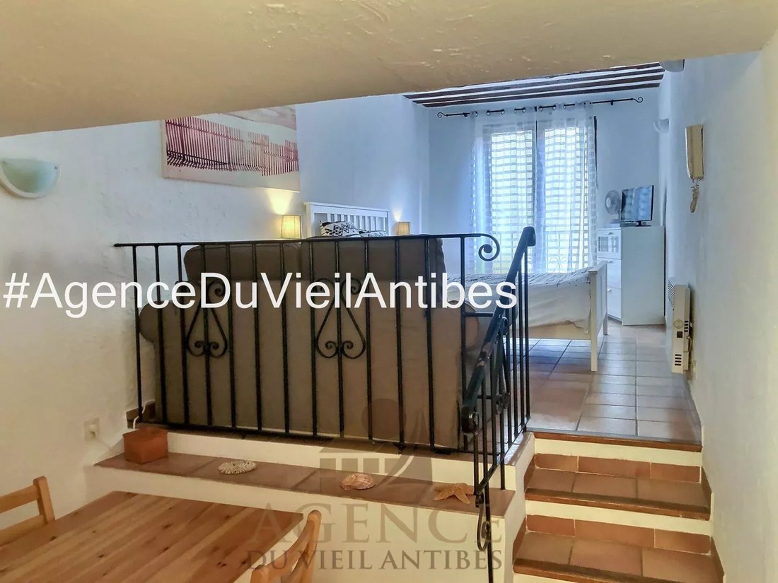 House in Vieille Ville, Antibes, France 5 - 12504734