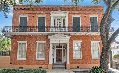 Condo in New Orleans, Louisiana, United States 1