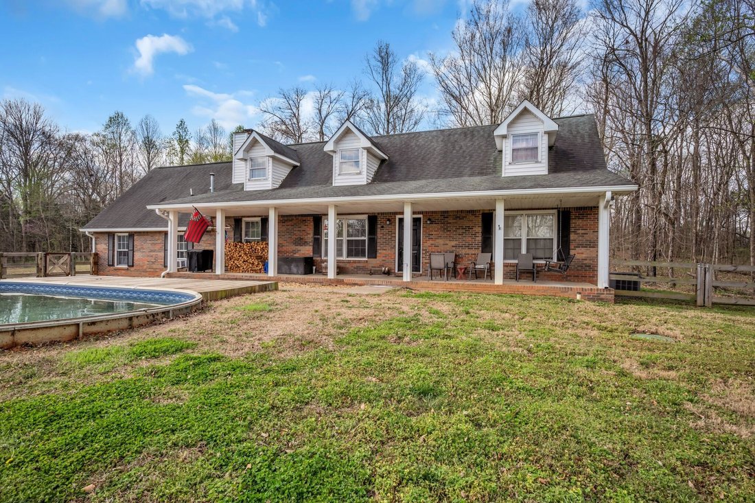 House in Cumberland Furnace, Tennessee, United States 1 - 17562045