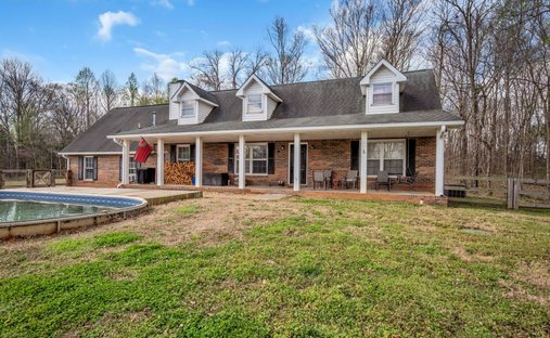 House in Cumberland Furnace, Tennessee, United States 1