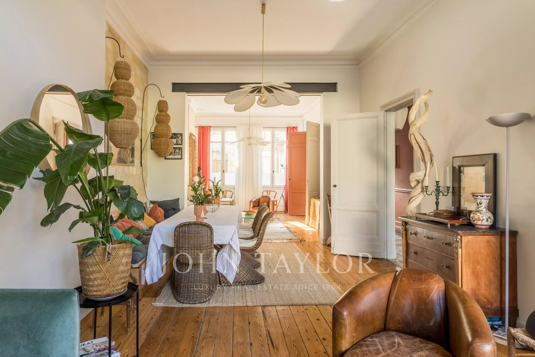 Townhouse in Capucins-Saint Michel-Nansouty-Saint Genès, Bordeaux, France 4 - 17558398
