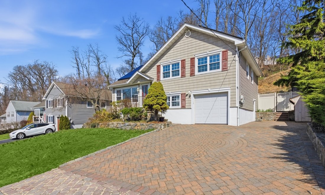 House in Yonkers, New York, United States 2 - 17557639