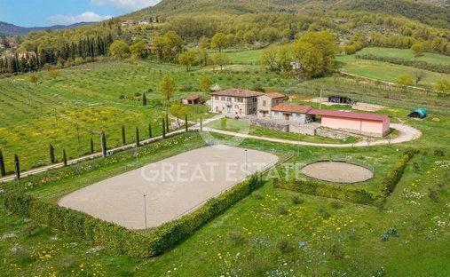 Domaine à Castel Focognano, Toscane, Italie 1