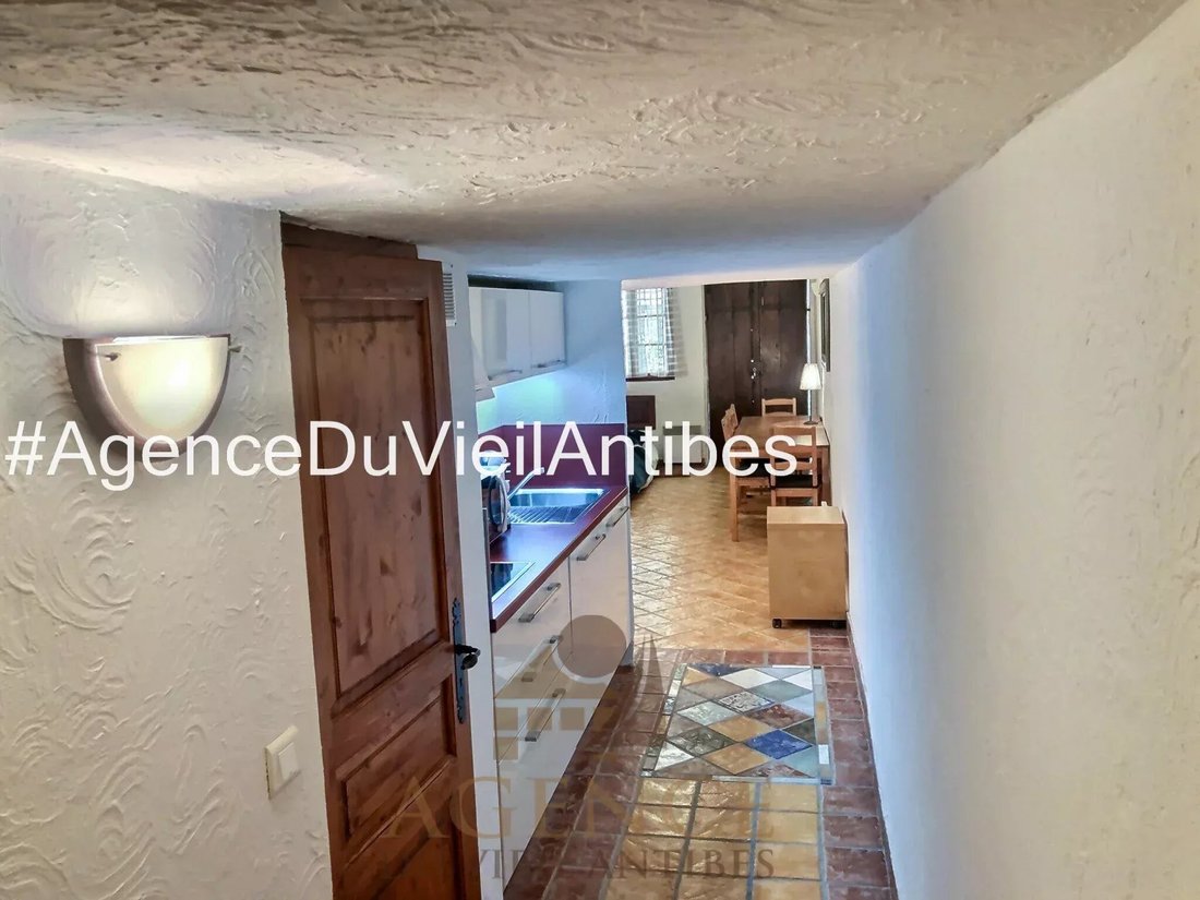 House in Vieille Ville, Antibes, France 3 - 12504734