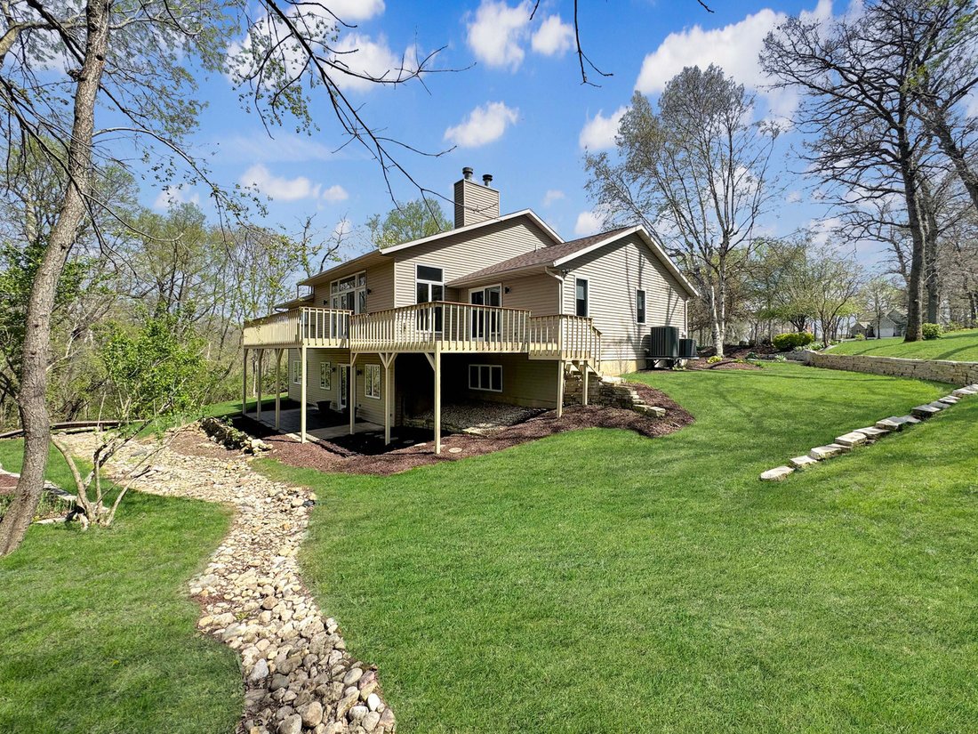 House in Freeport, Illinois, United States 2 - 17560484