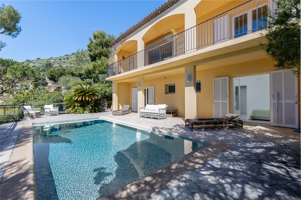 House in Cap-d'Ail, Provence-Alpes-Côte d'Azur, France 2 - 17558206