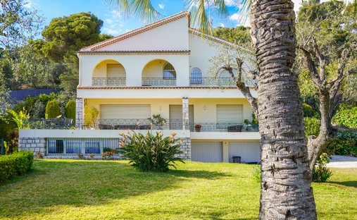 Villa in Saint Roch, Nice, France 1