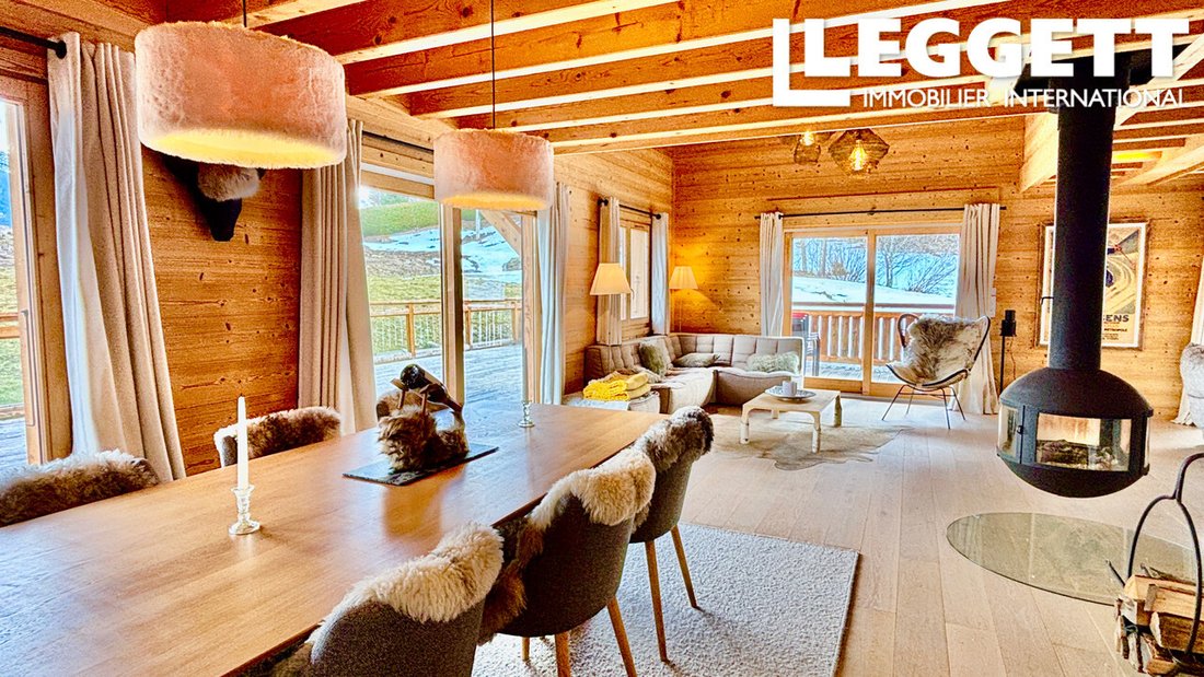 Chalet in Saint-Gervais-les-Bains, Auvergne-Rhône-Alpes, France 2 - 17564171