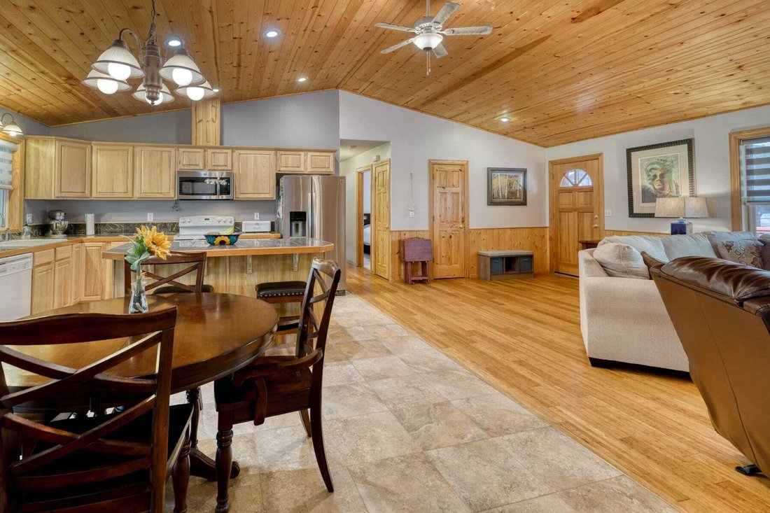 House in La Pine, Oregon, United States 5 - 17559331