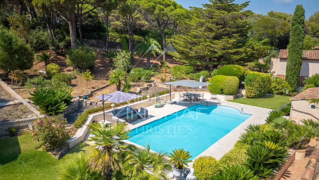 Villa in Nartelle-Noyer-Bellevue-bd des Sardinaux, Sainte-Maxime, France 2 - 17558245