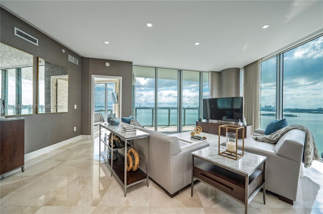 Condo in Miami, Florida, United States 5 - 17559689