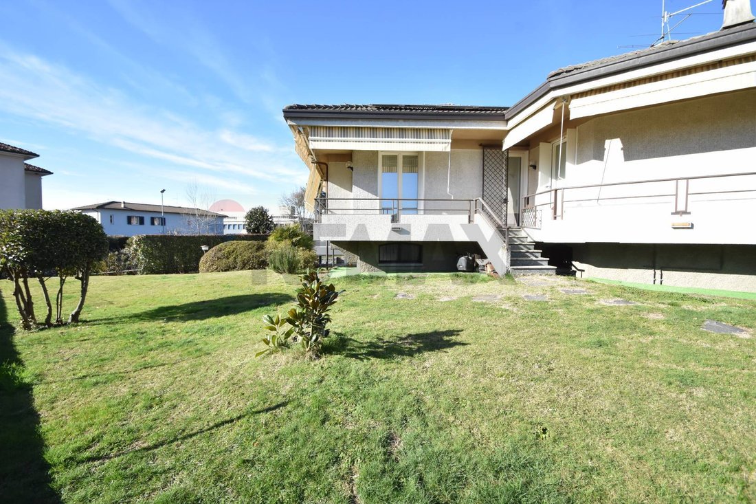 Villa in Varallo Pombia, Piedmont, Italy 5 - 17561582
