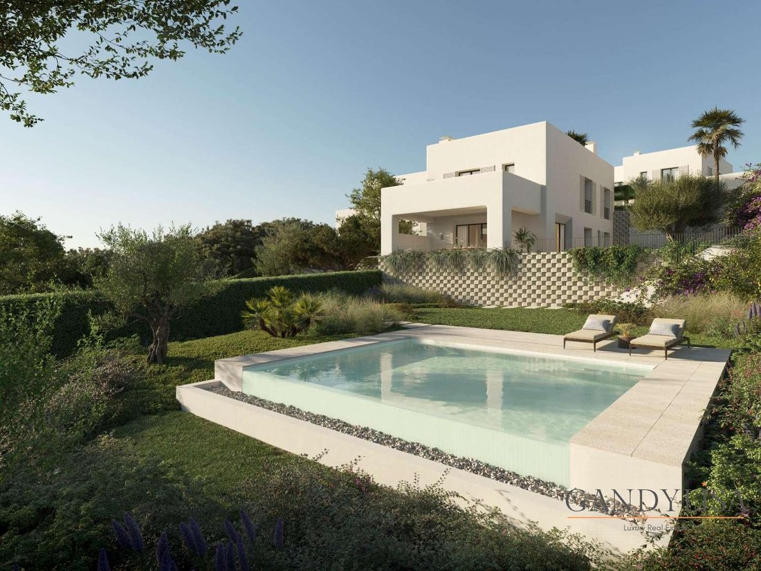 Villa in Sotogrande, San Roque, Andalusia 1 - 17560755