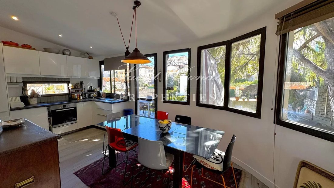 House in Cannes, Provence-Alpes-Côte d'Azur, France 5 - 17559537