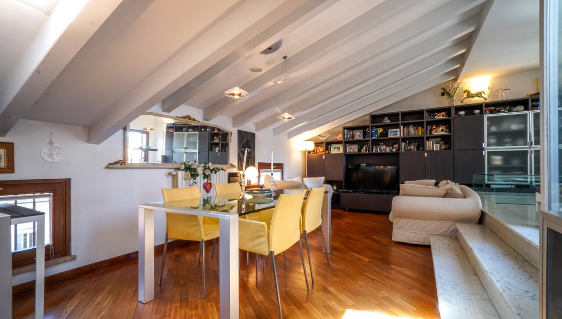 Apartment in Center, Verona, Veneto 5 - 17561106