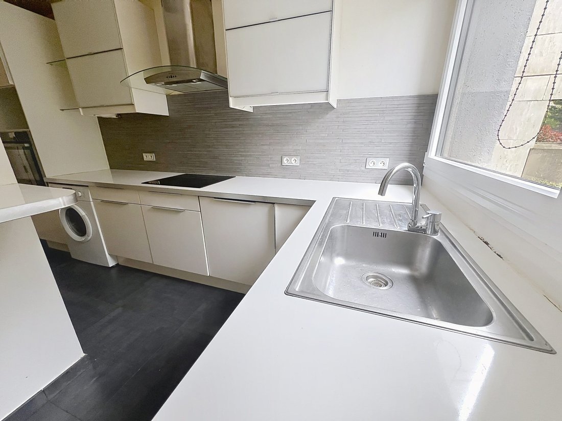 Apartment in Les Bures, Garches, France 5 - 17561766