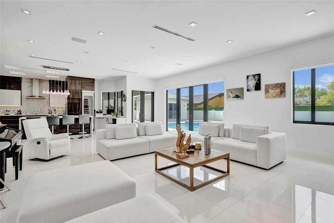 House in Miami, Florida, United States 1 - 17558566