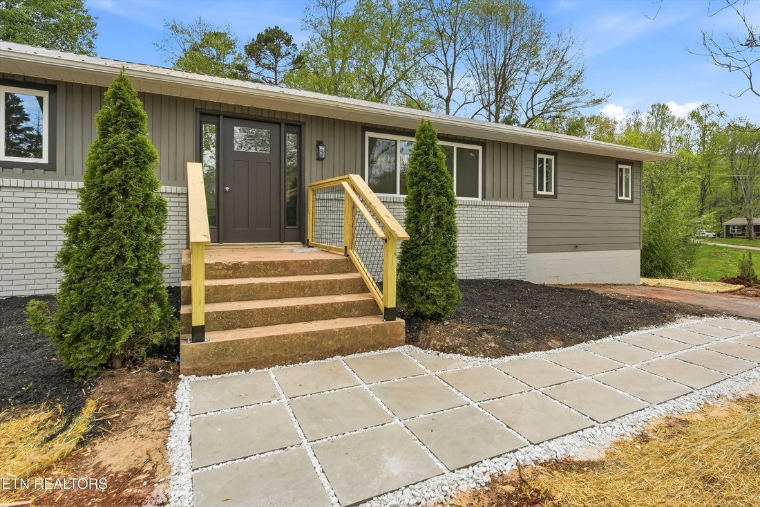 House in Knoxville, Tennessee, United States 4 - 17564090