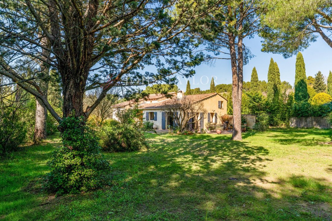 Maison à Nevons-route d'Apt, L'Isle-sur-la-Sorgue, France 1 - 17556997