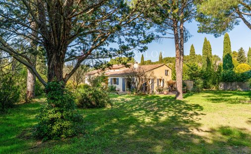 Maison à Nevons-route d'Apt, L'Isle-sur-la-Sorgue, France 1