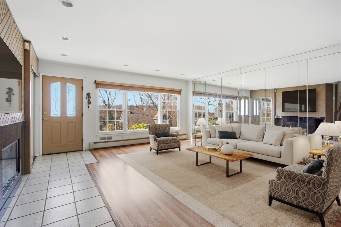 House in Yonkers, New York, United States 4 - 17557639