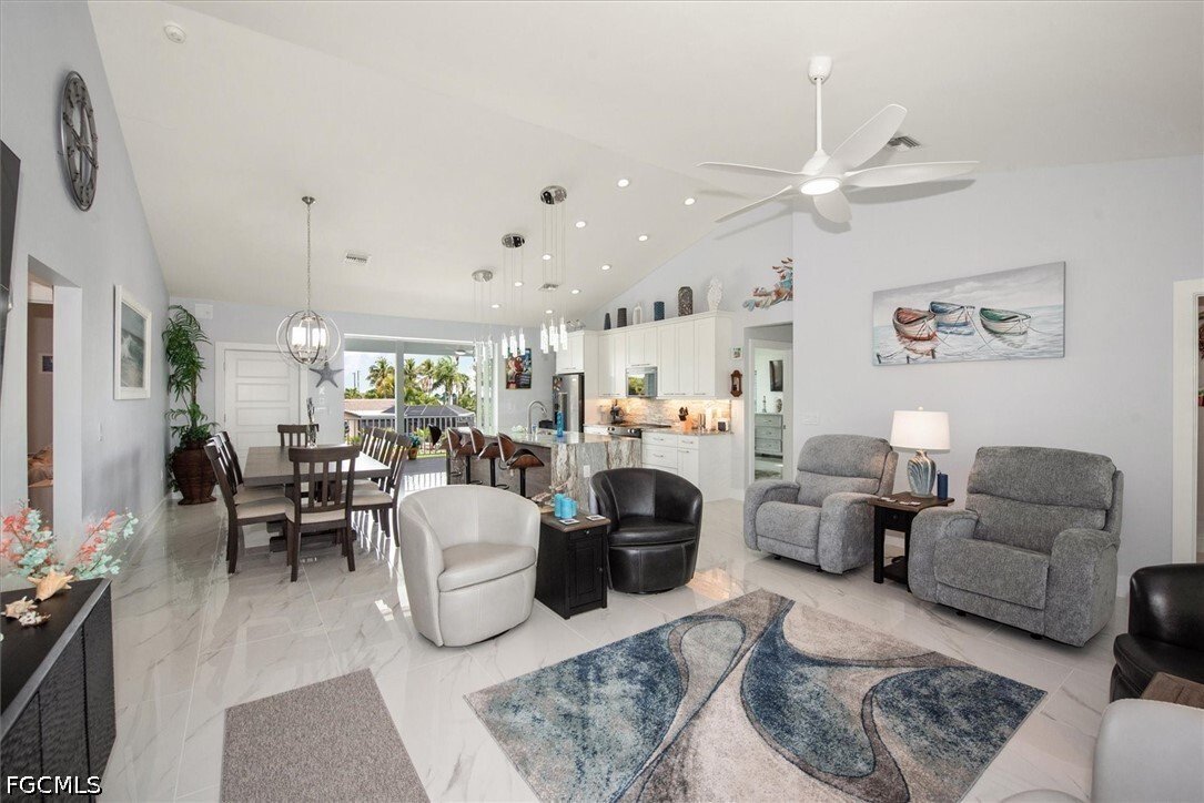 House in Fort Myers Beach, Florida, United States 4 - 17565696