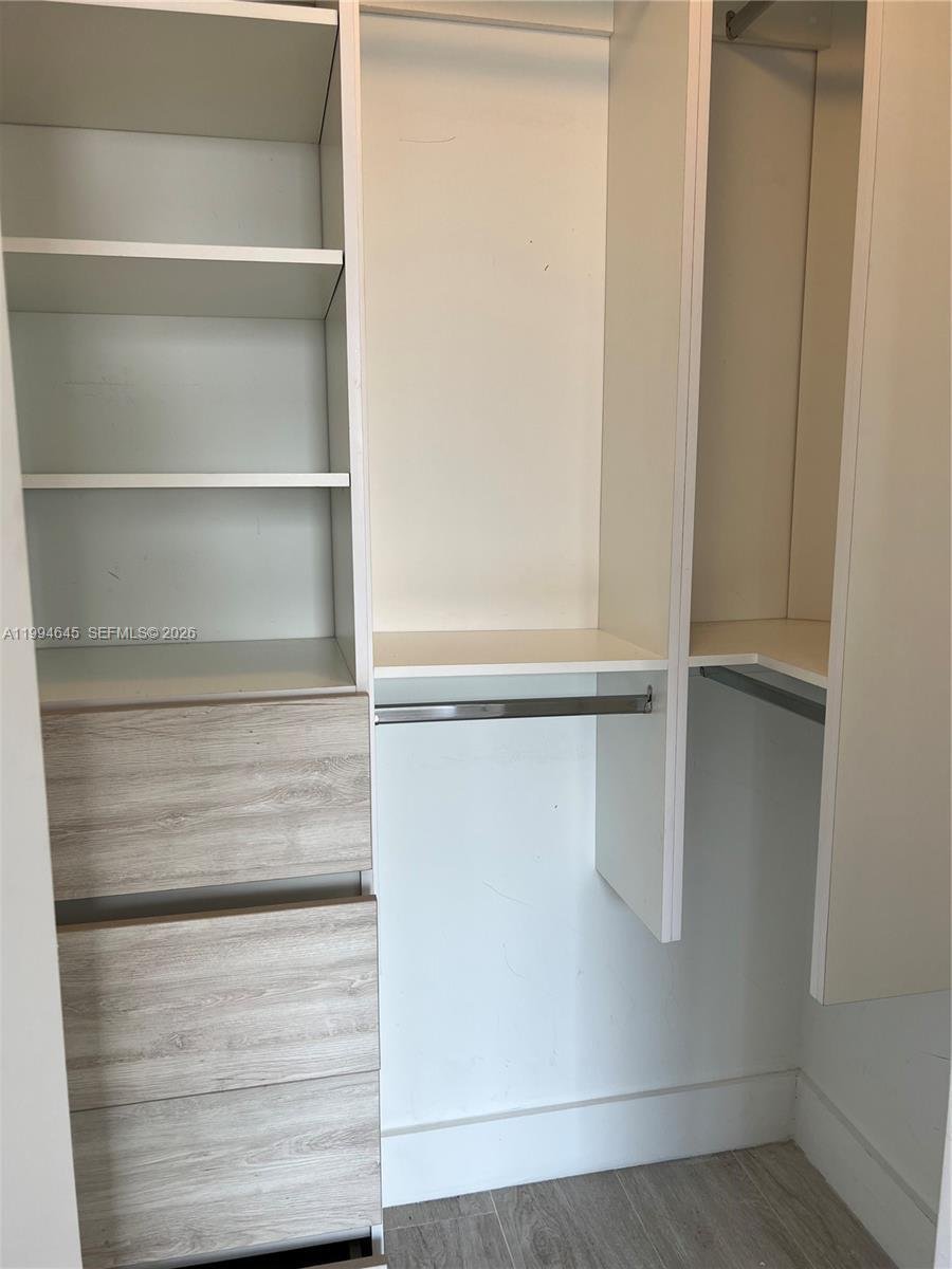 Condo in Miami, Florida, United States 3 - 17559677