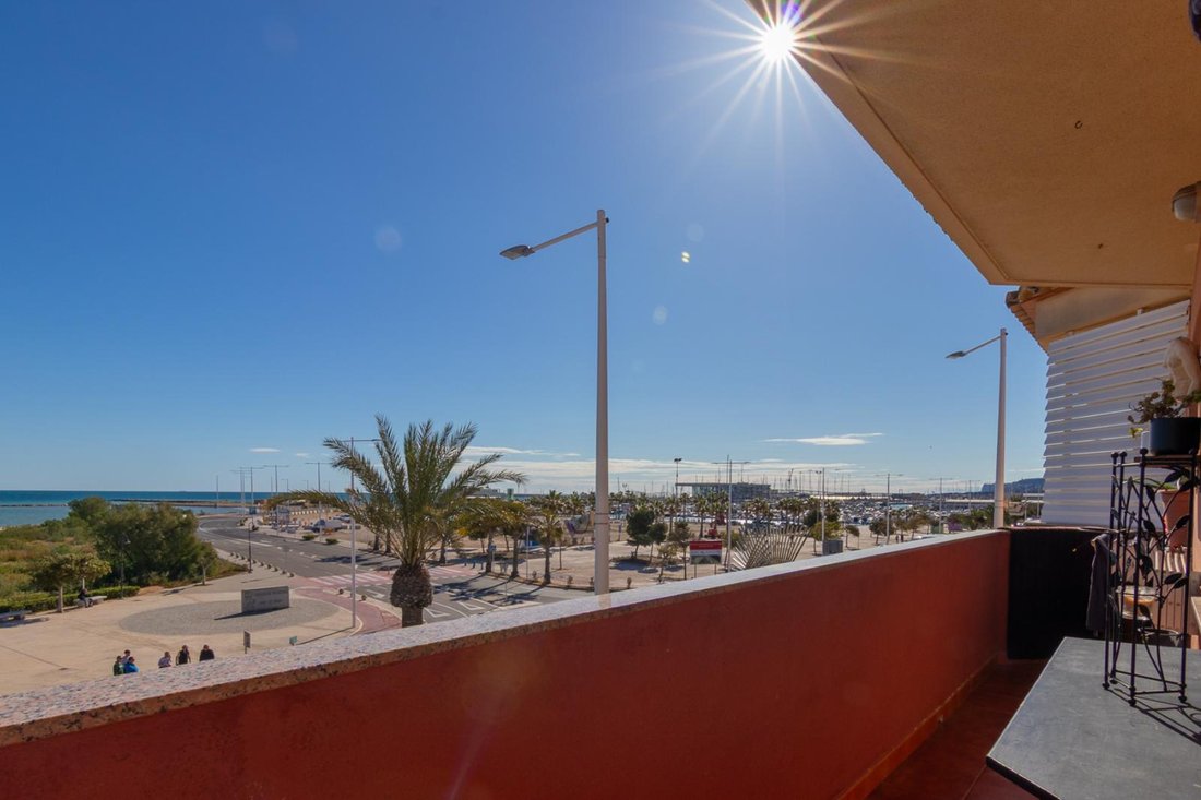 Apartment in Denia, Valencian Community, Spain 2 - 17558295