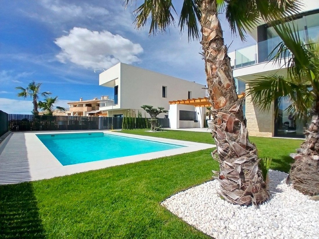 Villa in Finestrat, Valencian Community, Spain 2 - 17560653