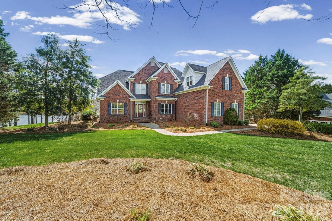 House in Fairview, North Carolina, United States 3 - 17561514