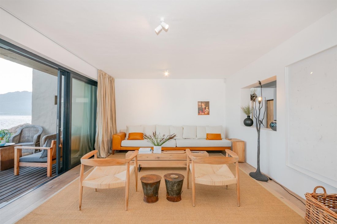 House in Overstrand Local Municipality, Western Cape, South Africa 5 - 17131419