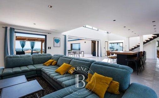 Villa en Penta-di-Casinca, Córcega, Francia 1