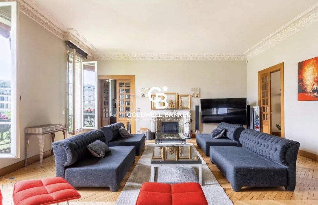 Apartment in Paris 16e Arrondissement, Paris, France 2 - 17560857