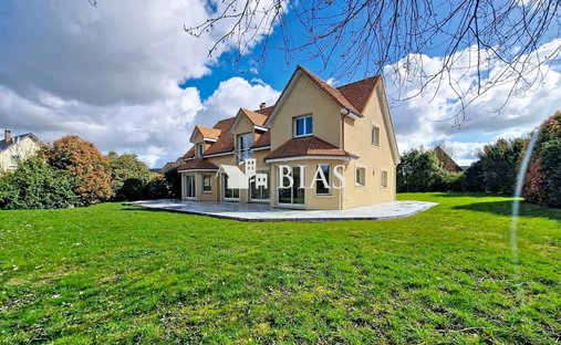 House in Secteur Sauvegarde, Honfleur, France 1