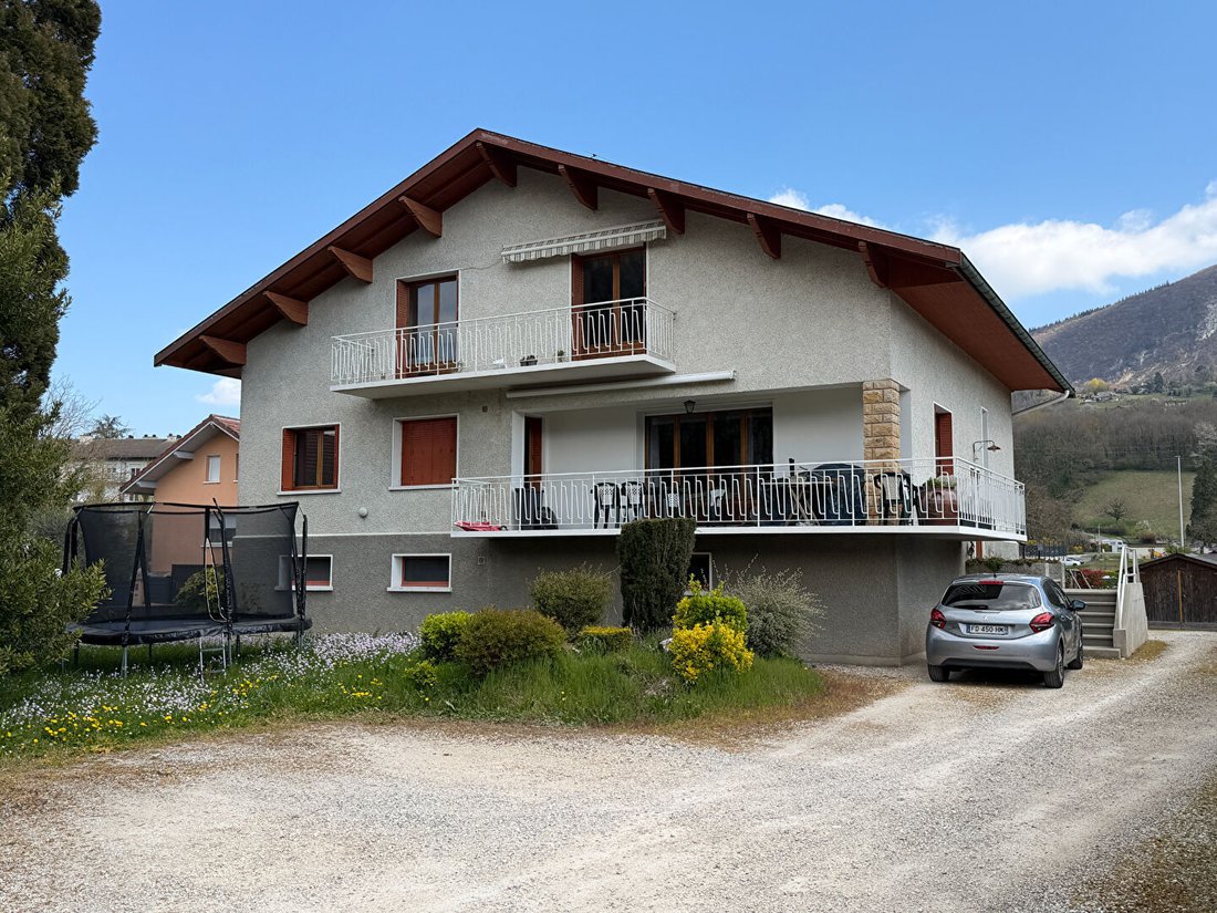 Villa in Seyssel, Auvergne-Rhône-Alpes, France 1 - 17405818